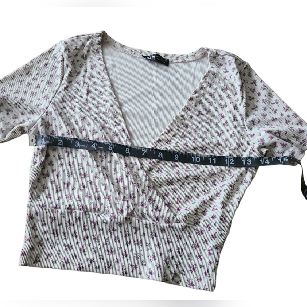 SHEIN| JUNIORS FLORAL DEEP  V-NECK BLOUSE | SIZE XS - Picture 8 of 13